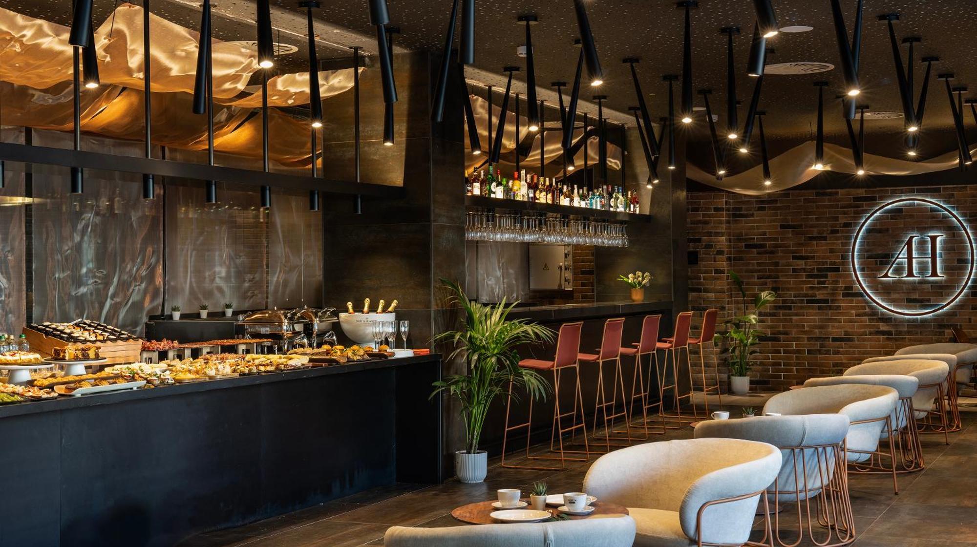 Axel Hotel Bilbao - Adults Only Exterior photo