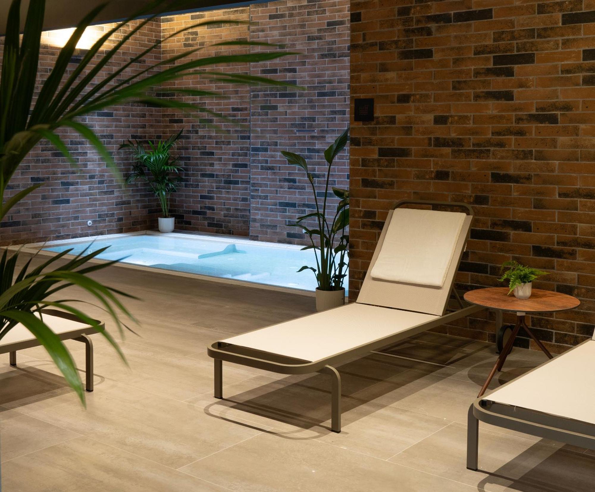 Axel Hotel Bilbao - Adults Only Exterior photo