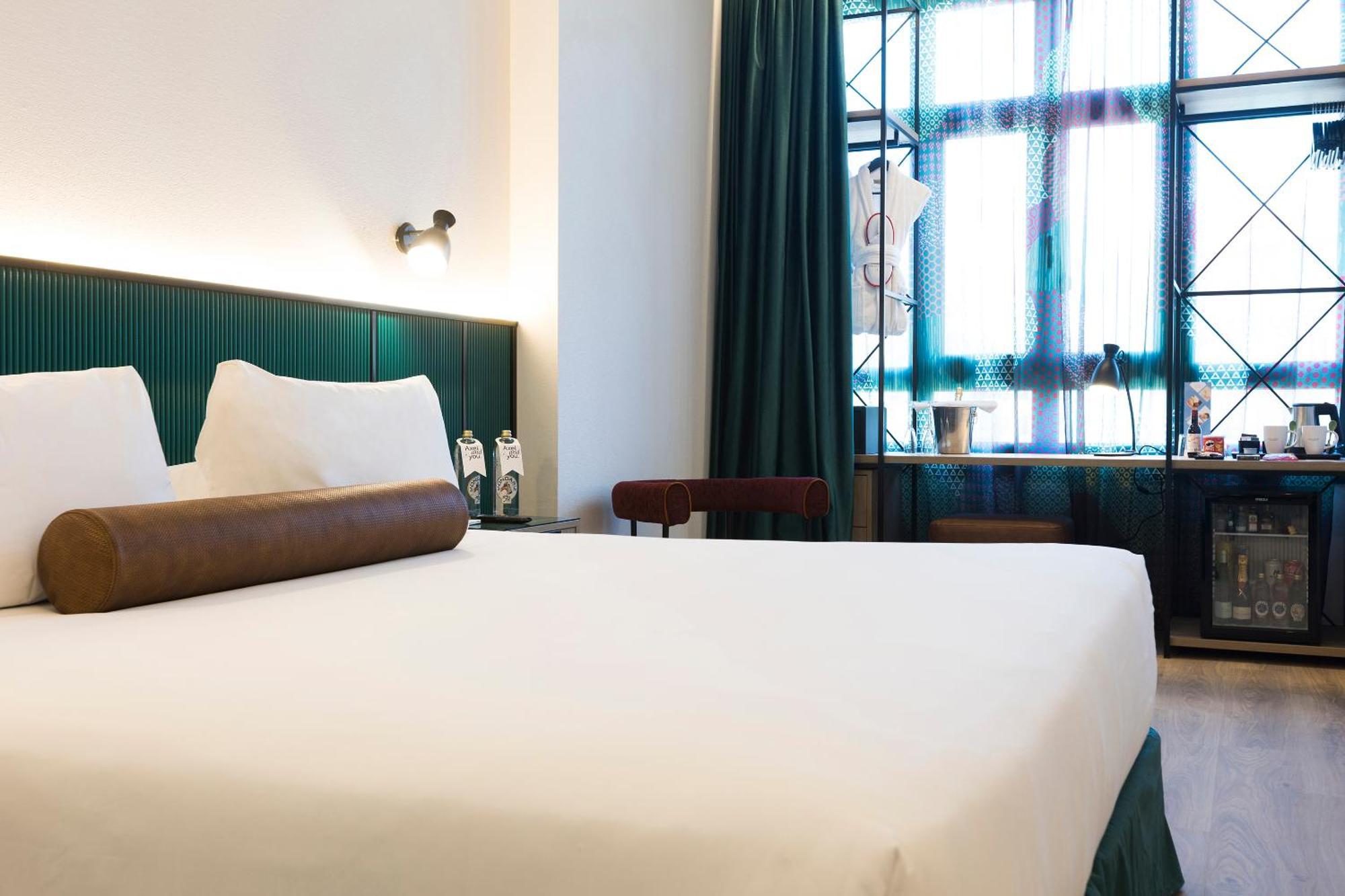 Axel Hotel Bilbao - Adults Only Exterior photo